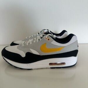 Nike Air Max Sneakers - White, Black, Yellow